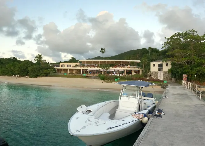 Hibiscus Suite At Sunset Serenade