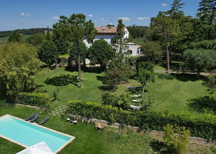Hotel Con Piscina Dimora Rosa Bianca