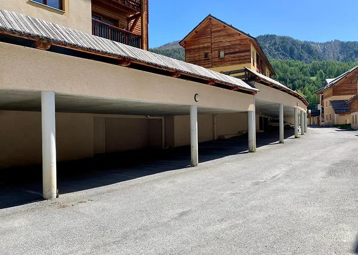 Les granges d'Arvieux vue sur le Queyras