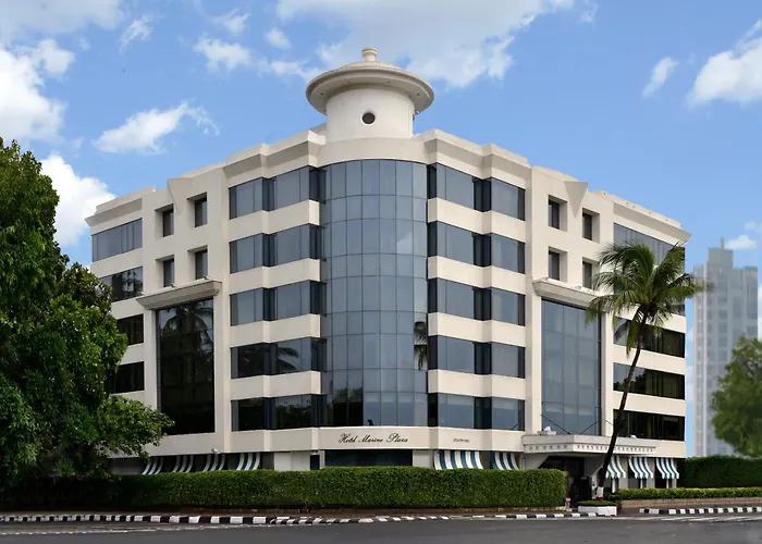 In Luxury hotels Marine Plaza