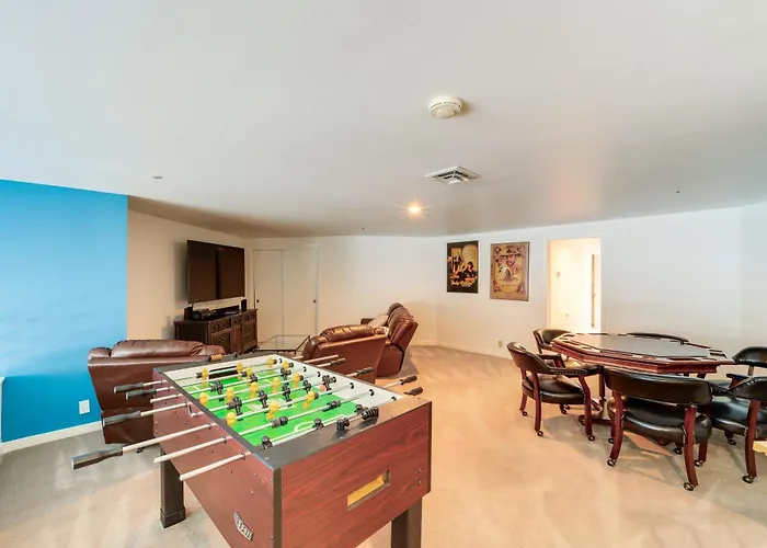 Beautiful Condo W/ Balcony On Lake Chelan!