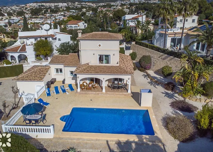 Villa La Paloma Blanca By Abahana Villas