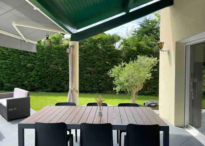 Villa Familiale 8 Personnes, Piscine Chauffee A 10 Kms De La Mer