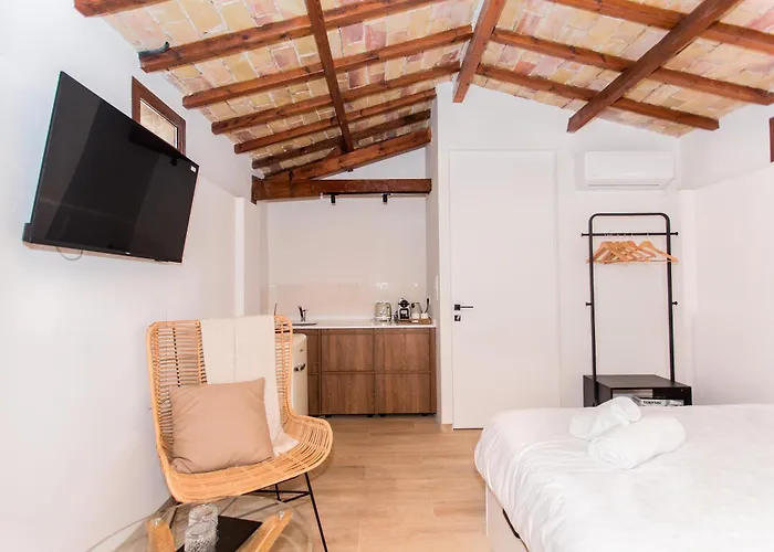 Pizarro By Seaward Suites