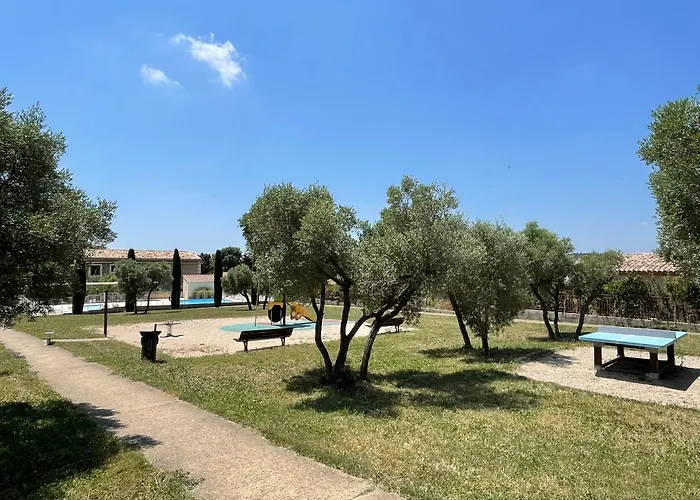 Appartement Climatisé Terrasse et Piscine Le Baptistou
