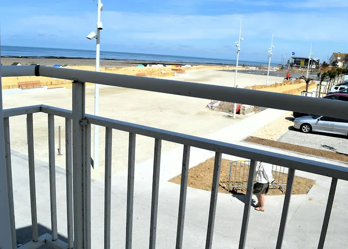 L'Artiste, moderne avec vue mer - cour - parking