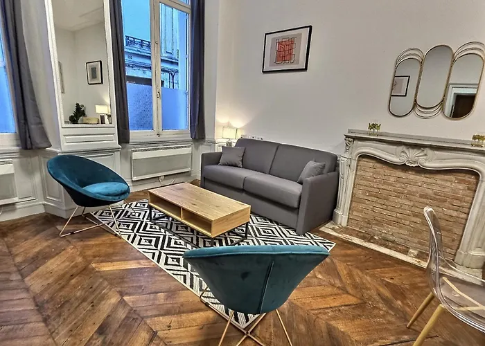 Superbe, T2 Spacieux 50m², Hypercentre, Neuf, RDC