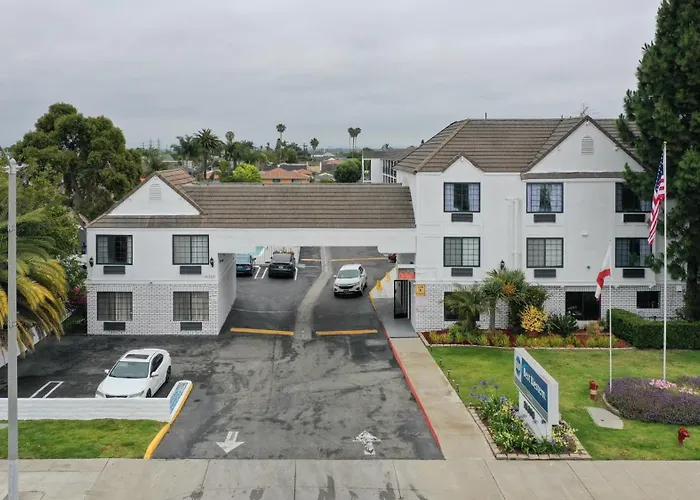 Best Western Surf City