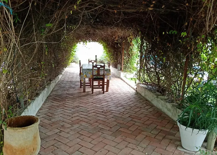 3 Bed Lodge - Sleeps 6 - Pool - Terrace - Parking