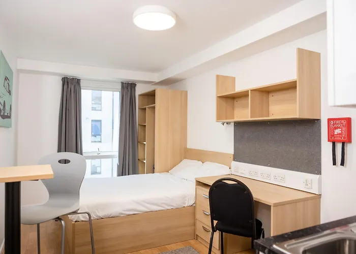 Appartement: Prince Consort Village In West London