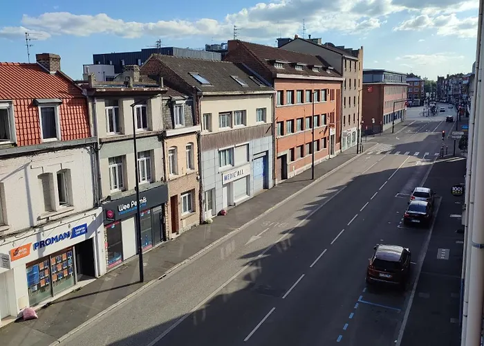LENS, Bel appartement lumineux spacieux en centre ville 3 chambres