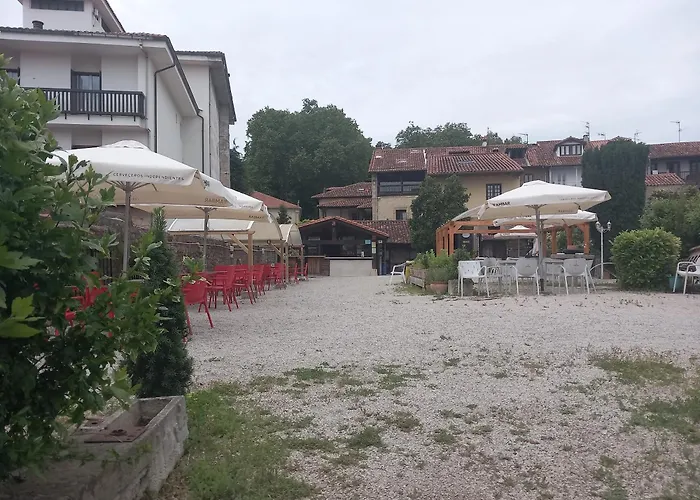 Hotel cerca del colegio: Albergue Gandara