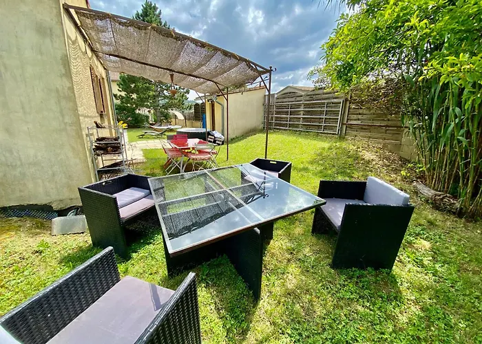 Maison 6P, 3Ch, Piscine, Jacuzzi, Cuisine D'Ete, Jardin Clos