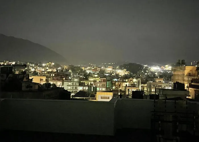Expediya Holiday Homes - Full Furnish 2 Bhk Roof Top Flat In Kathmandu