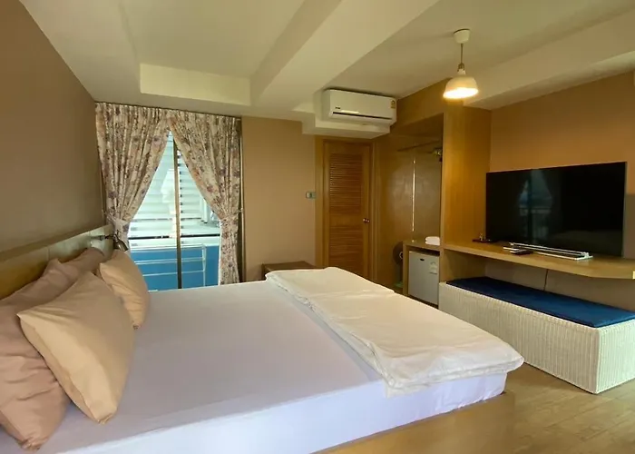 Huahin Place Guest House