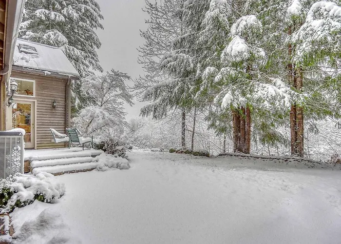 Rapid River Retreat - Meredith Lodging