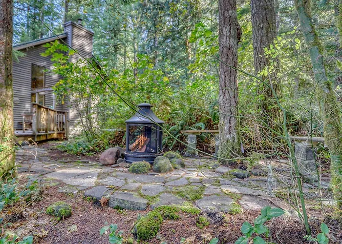 Rapid River Retreat - Meredith Lodging