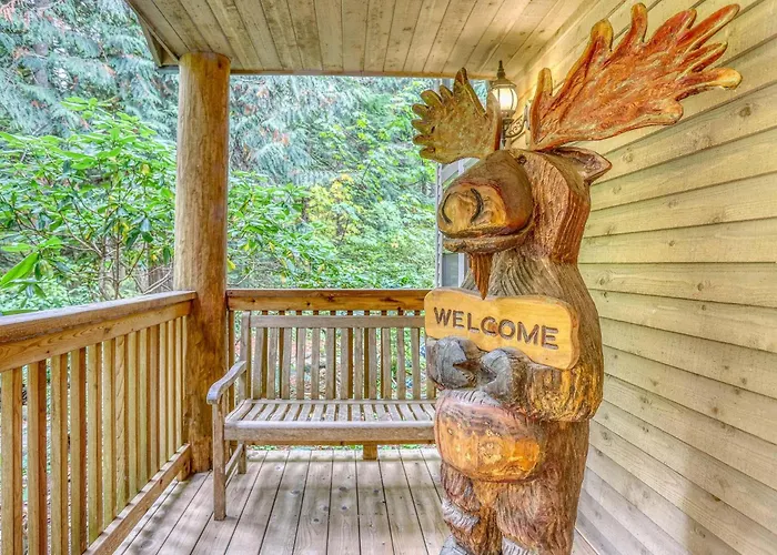 Rapid River Retreat - Meredith Lodging