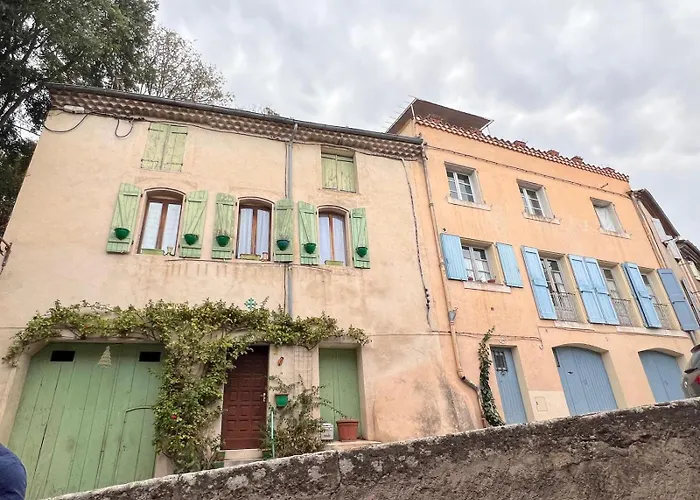 Pézenas Centre Historique - plages à 20 mn