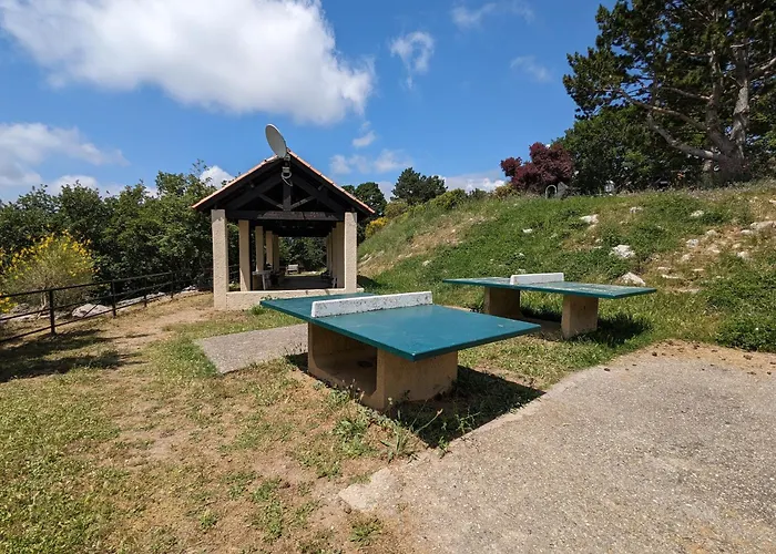 Évasion au calme - Maison cosy avec piscine et tennis