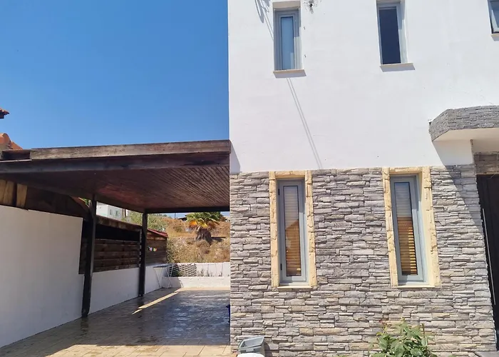 Impeccable 3-Bed Villa In Nicosia