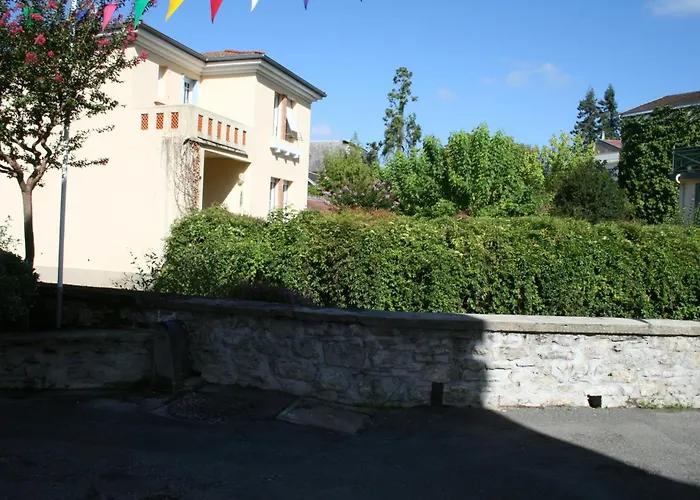 Appartement Le Nid du Saleys - 70 m2 centre ville de Salies-de-Béarn