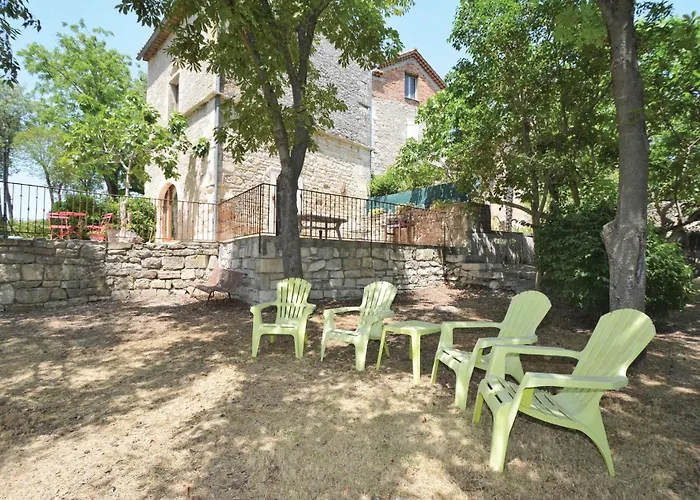 Awesome Home In Barjac