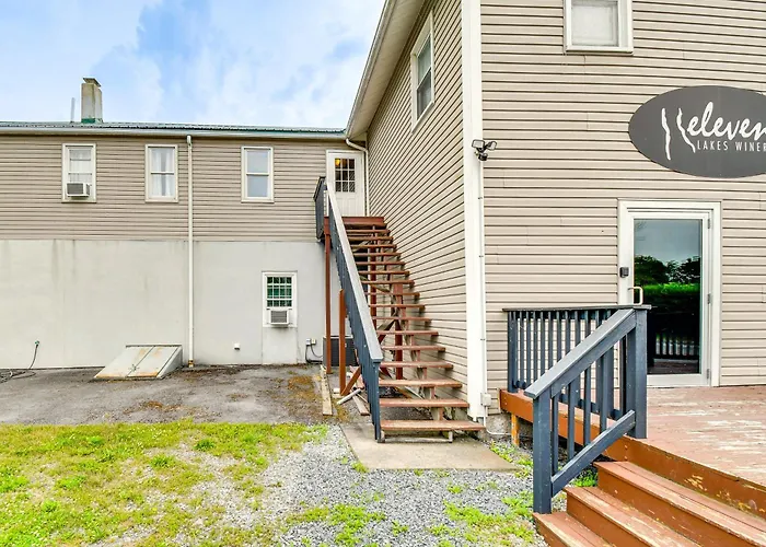 Seneca Falls Apartment ~ 3 Mi To Cayuga State Park