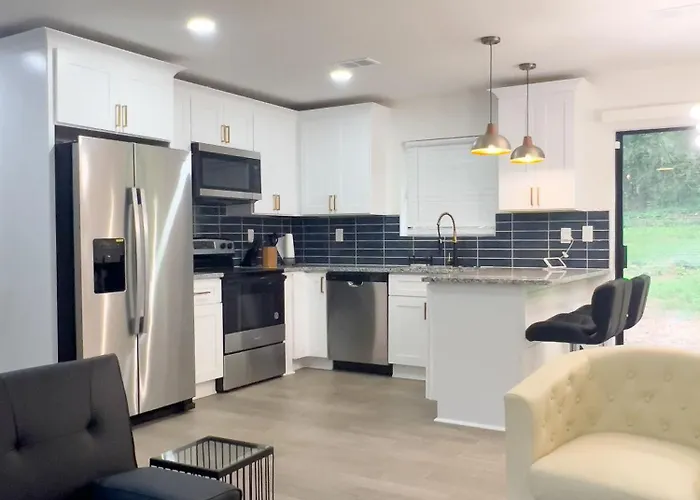 Cozy Contemporary Bungalow