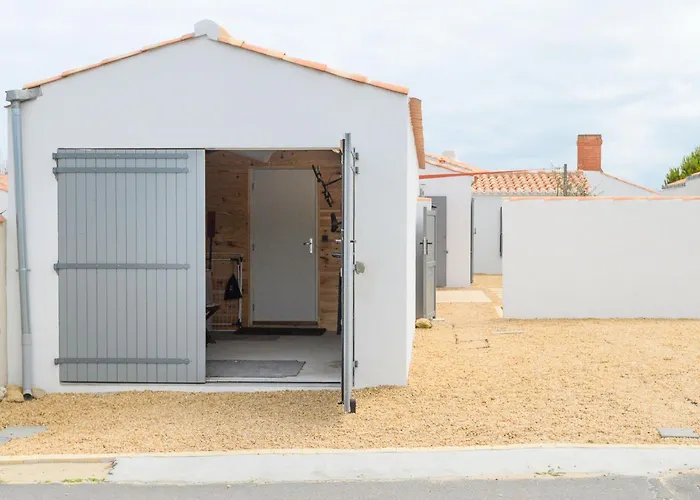 Holiday Home Charme De Port Morin By Interhome