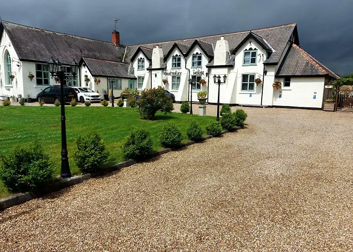 Cabin: Chatterley House