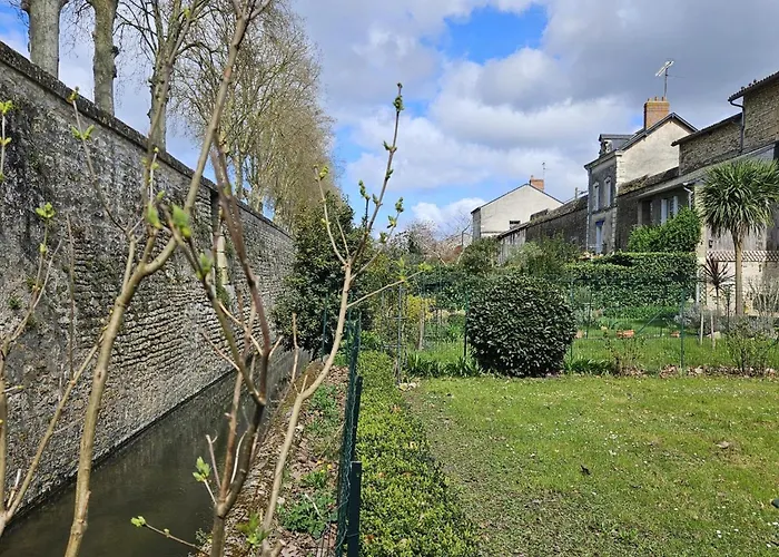 Gîte tout inclus avec jardin privatif, proche centre Richelieu et châteaux de la Loire - FR-1-381-565