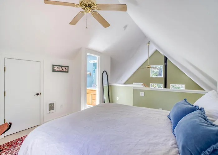 Cedar Grove - Meredith Lodging