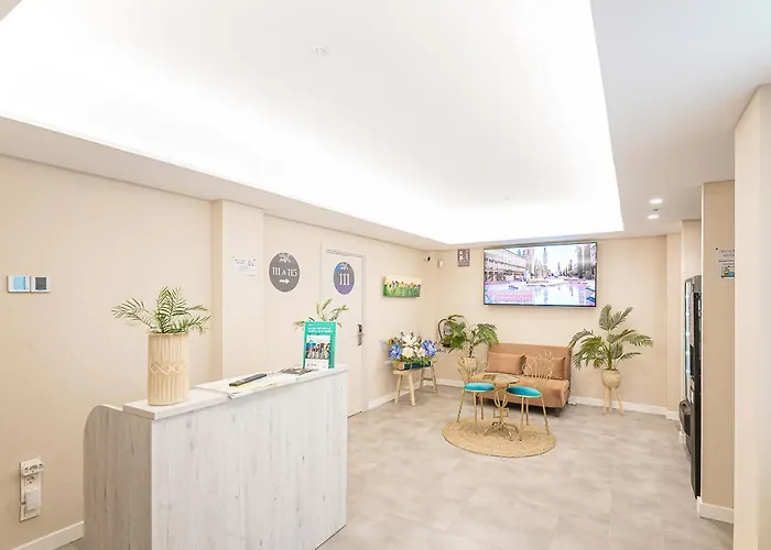  Plaza Boutique - Solo Adultos