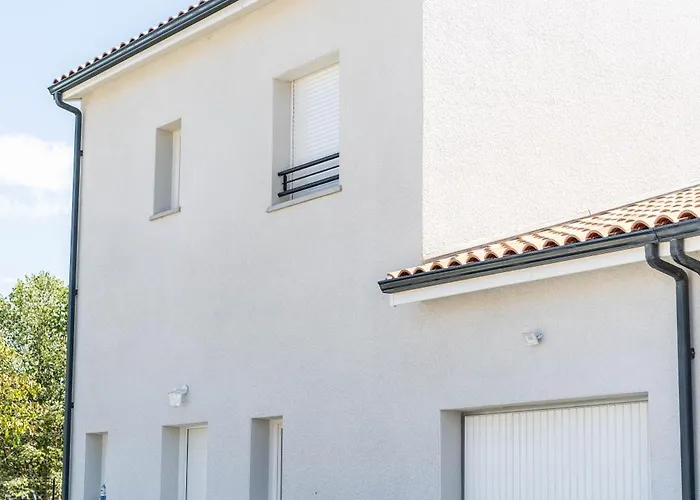 La Vauréenne - Maison Chaleureuse avec parking