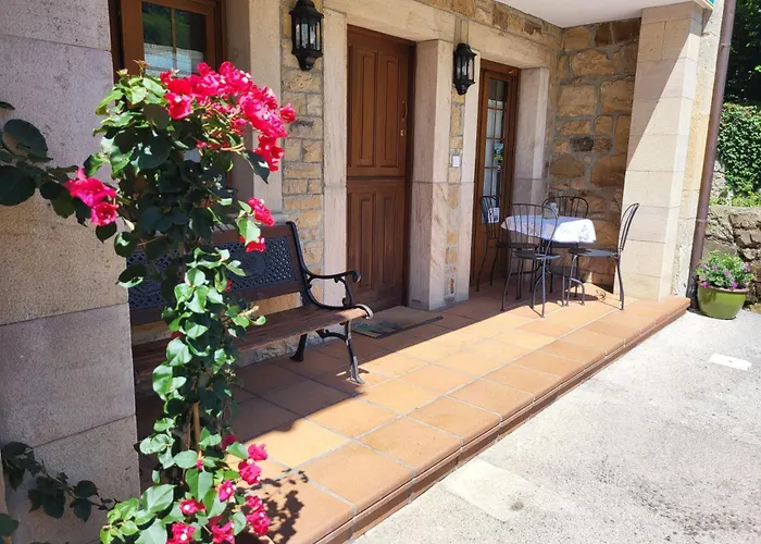 Chalet: La Casa de la Vega