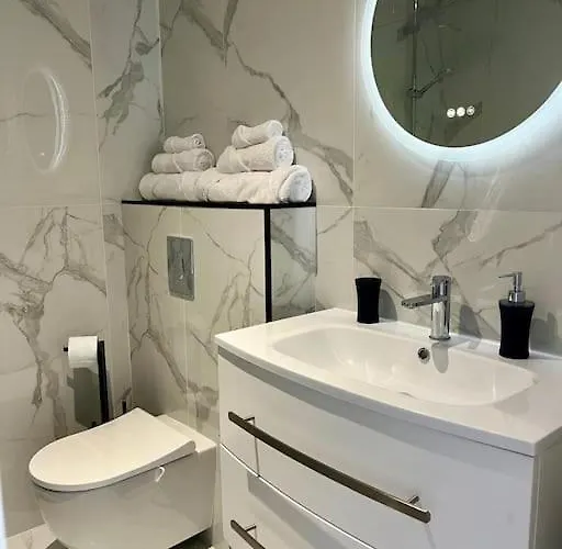 New Apartment With Swimming Pool