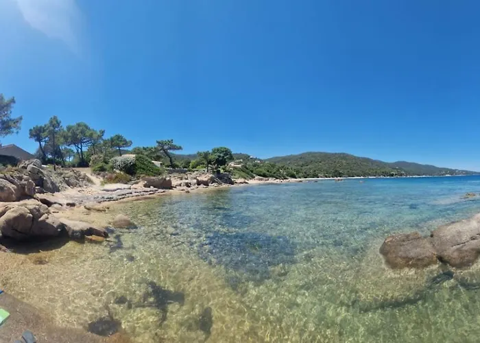 Mini Villa à 100m de la mer avec prise de recharge privative 3,6kw