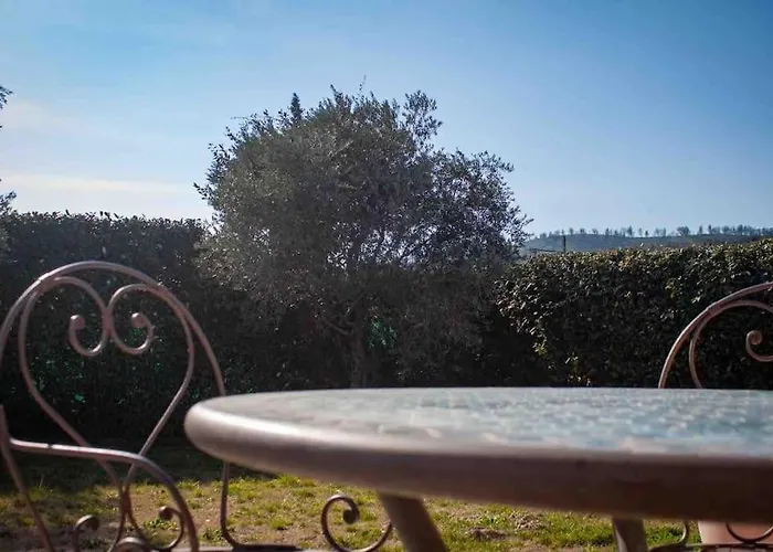 Mazet en Provence dans propriété équestre