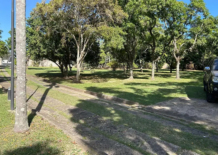 Chacara Li-Li, à beira da represa