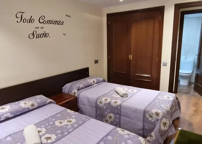 Apartamentos Salamanca Puerta Zamora, Centro, Wifi con salón y 2 dormitorios, Parking