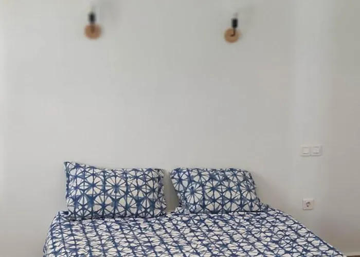 F2 duplex proche corniches plages et promenades