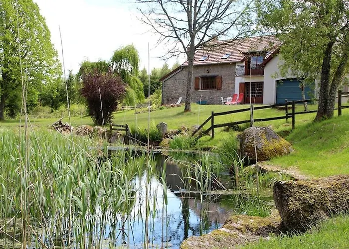 Maison entière avec étang privé dans cadre sauvage