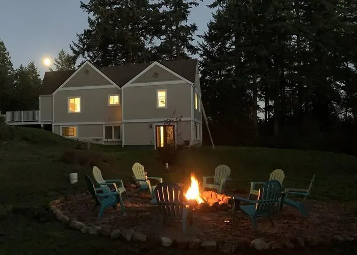 Secluded 4Br Nestled In Woods-Hot Tub/Dog Friendly