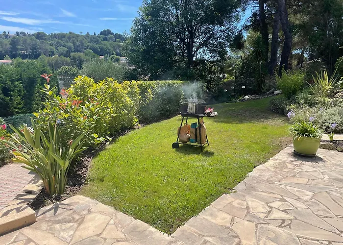 Un Havre De Paix Au Coeur De Mougins