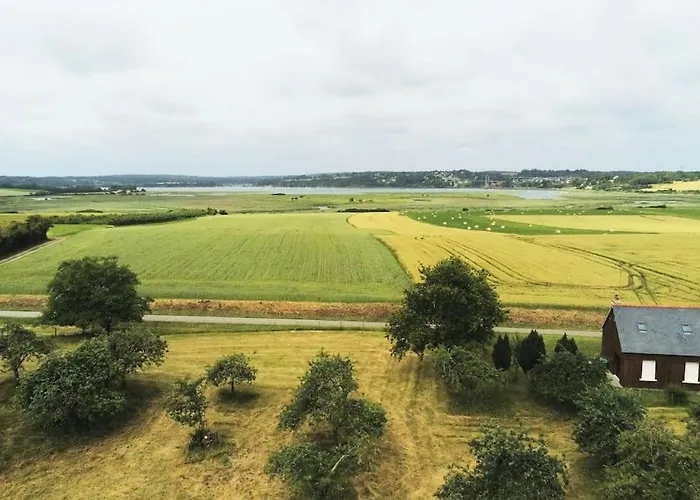 Corps de Ferme Idyllique en Bord de Rance