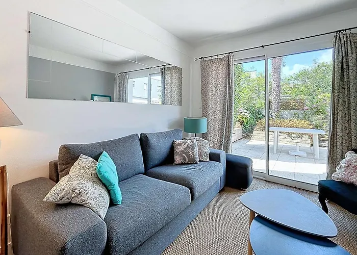 Jolie maison à 400m de la plage, proche centre-ville, avec terrasse et wifi gratuit - FR-1-361-55