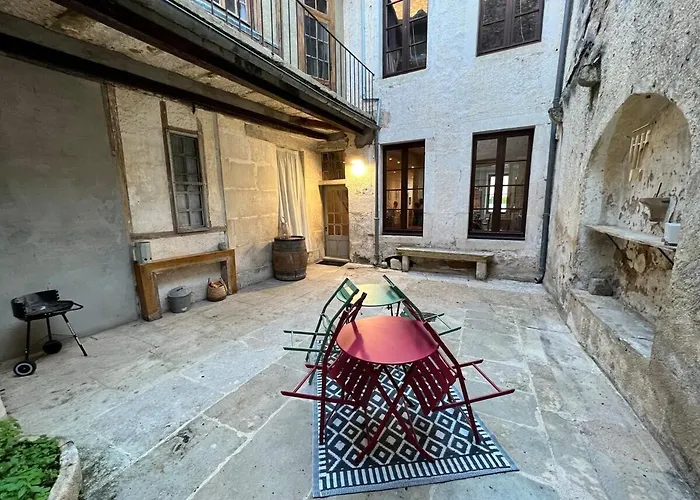 Maison dans quartier historique : La Grenouille