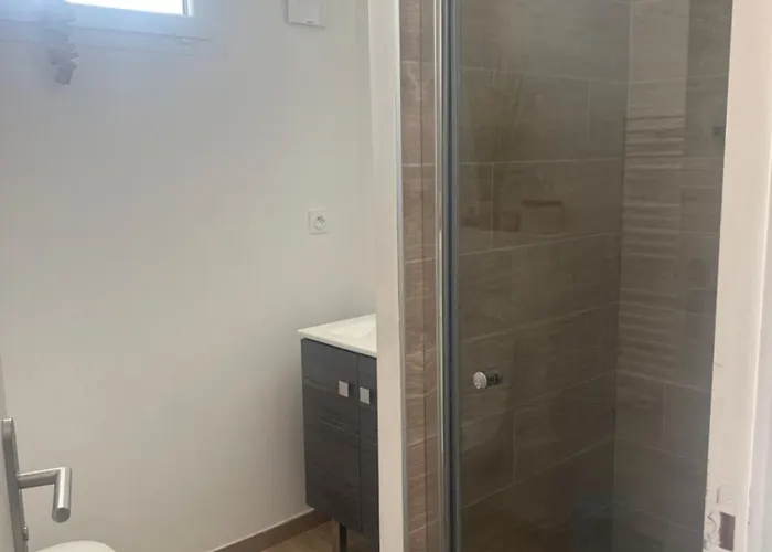 T2 avec spa en centre VAR