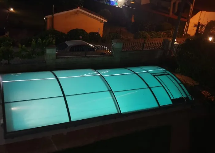 Hotel cerca del colegio: Alojamientos Marte habitacion con baño